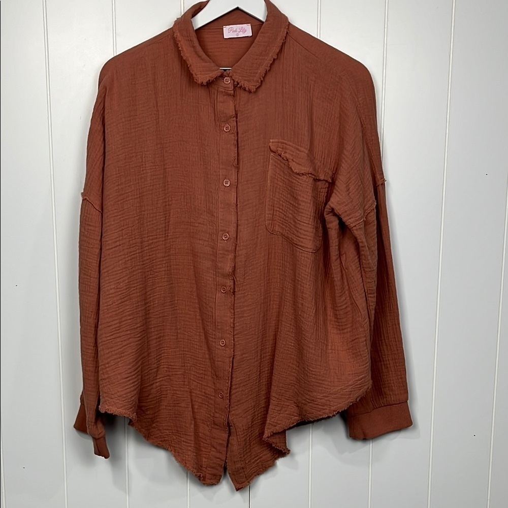 Pink Lily Womens Shirt L Rust Long Sleeves Button Up Raw Seams Pocket Cotton EUC